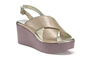 

FRAU Sandals with woven wedge