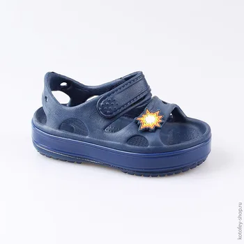 

325090-01 beach shoes