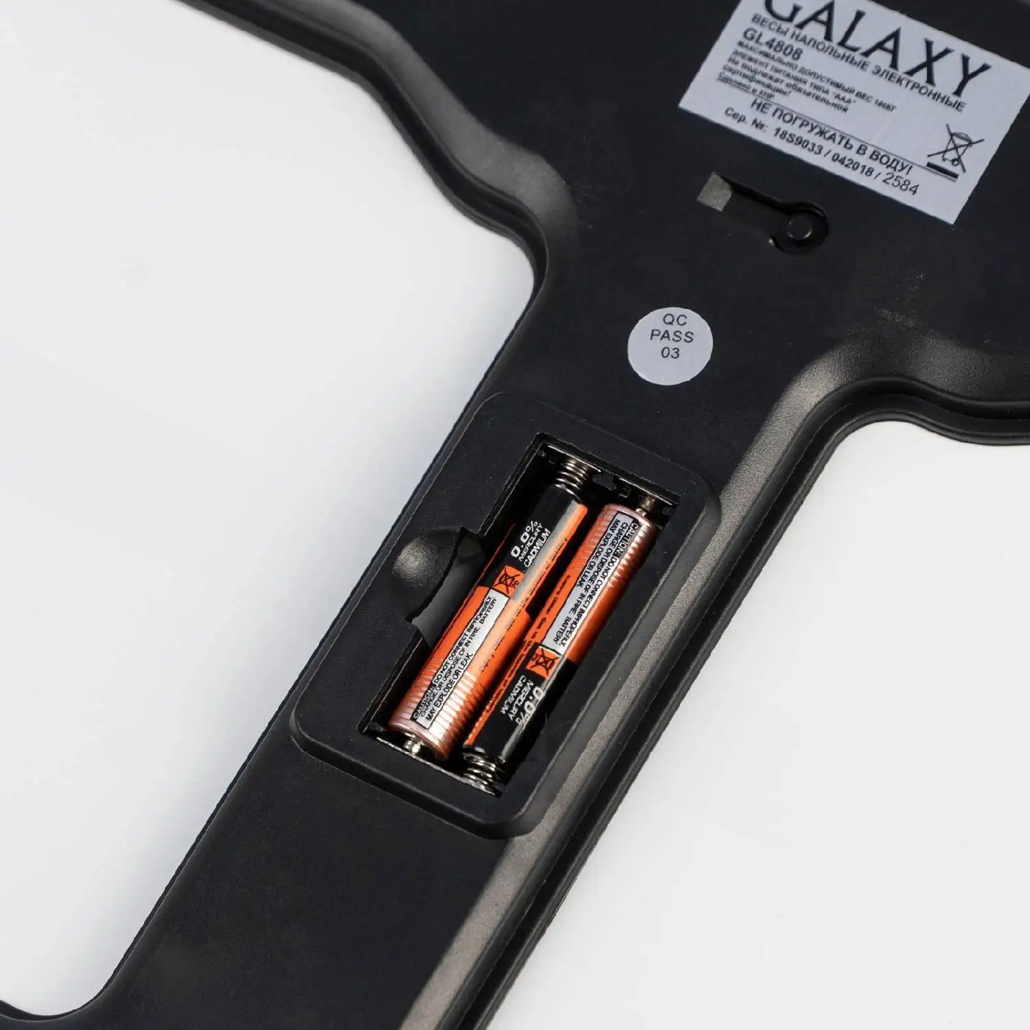 Весы напольные Galaxy GL 4808 (Максимальная нагрузка до 180кг, точность измерения 100 грамм, LCD-дисплей, ультратонкий дизайн, автовкл/откл, сверхточная сенсорная система датчиков)