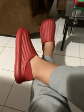 Zapatillas de casa antideslizantes impermeables para mujer, calzado cálido de algodón para interiores, zapatillas suaves de espuma viscoelástica para parejas