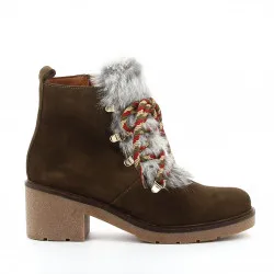 

BRIAN 3301 Brown