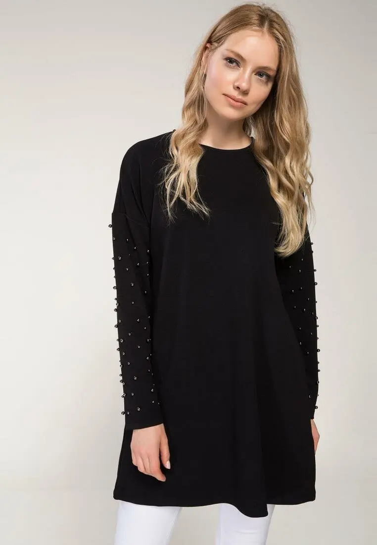 DeFacto Woman Fashion Long Sleeve Knitted Pullover Ladies Casual O-neck Loose Tops Female Beading Pure Color Clothes-I9912AZ18SP |