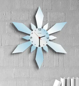 

Personalized Snowflake Wood Wall Clock (Model 6C)