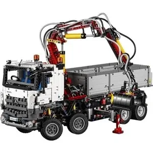 Конструктор Lepin Technics 20005 грузовик Mercedes-Benz Arocs 3245