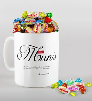 

Personalized Mânâ Munis Mug and Haribo Candy Gift Set