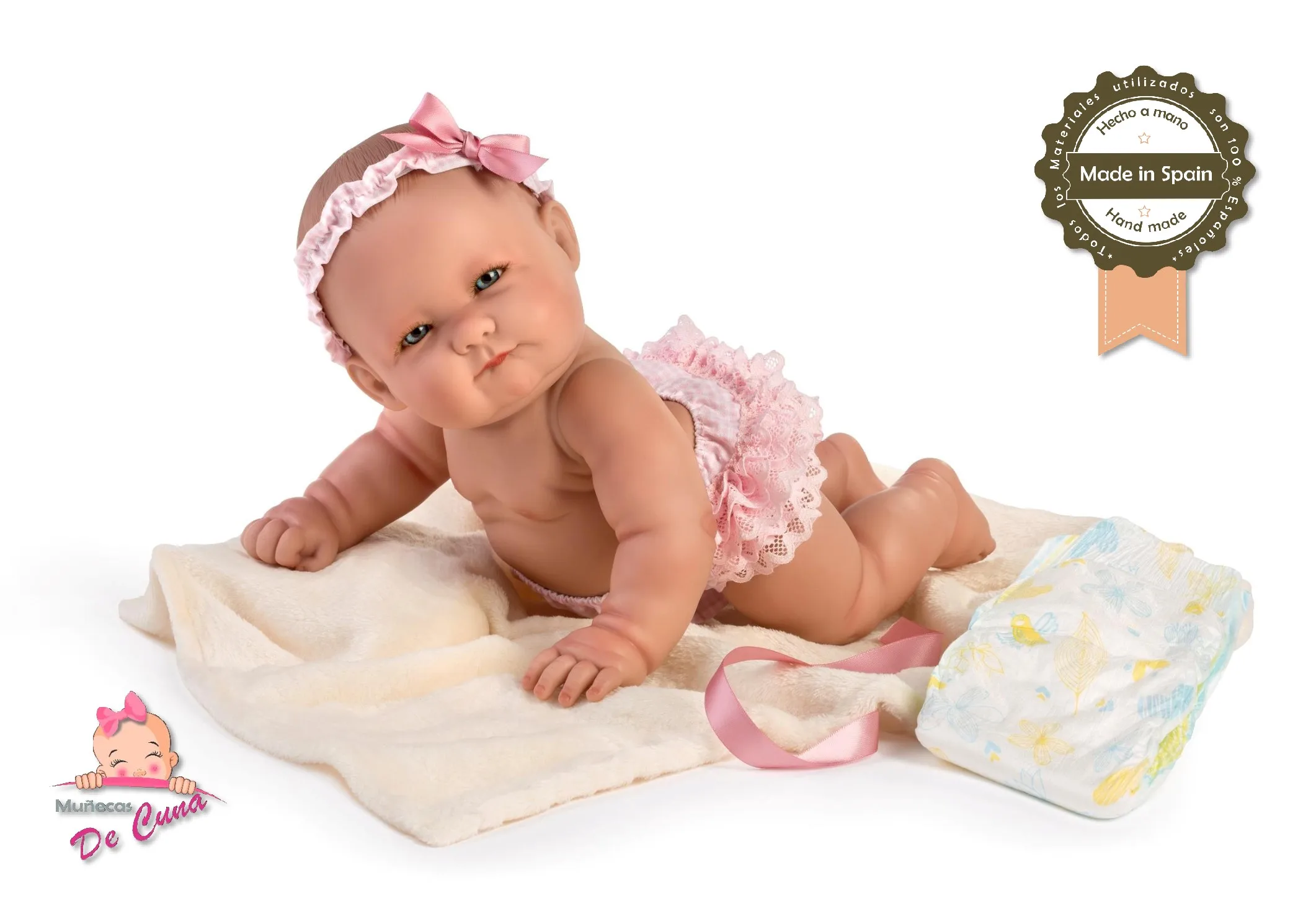 Muñeca Bebé Recién nacido Martina 100% Fabricado en España incluye mantita y pañal.