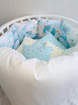 

Комплект в круглую/овальную кроватку "Мультяшки" Комплекты в круглую/овальную кроватку