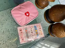 Mini BOLSA DE MEDICINA portátil, Kit de primeros auxilios, organizador de Kits de emergencia médica, bolsa para píldoras para el hogar al aire libre, 13x10x4cm