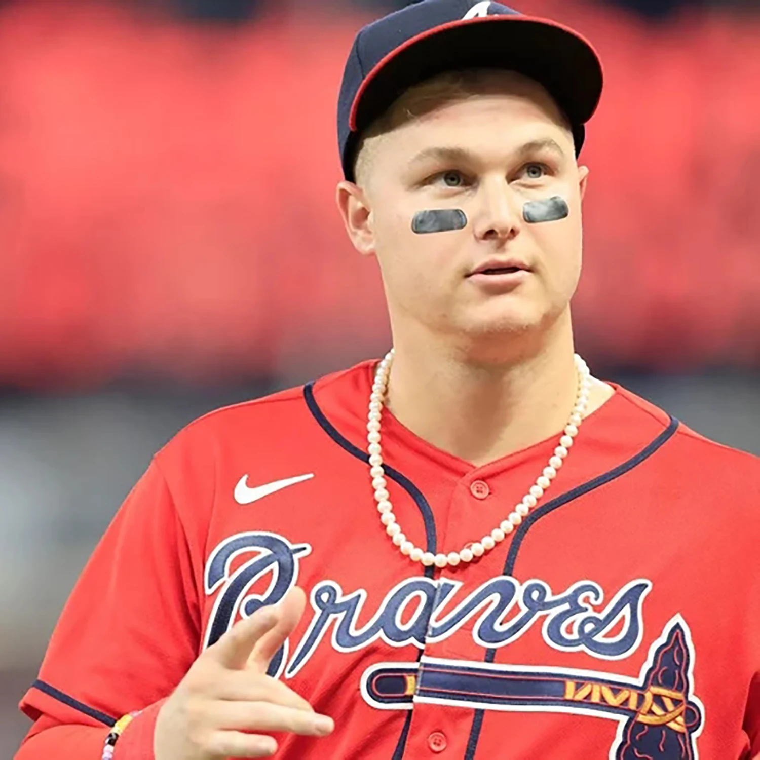 ATLANTABRAVESOutfielderJocPedersonsPearlNecklaceNaturalFresh