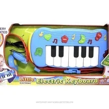 Пианино с рабочими наушниками