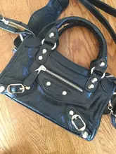 Bolso europeo de cuero PU para motocicleta para mujer, bandoleras cruzadas con remaches y borlas