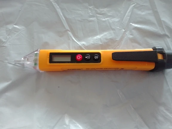 Отзыв о товаре ANENG VC1010 вольтметр цифровой тестер индикатор напряжения тестер напряжения Цифровые датчики напряжения переменногопостоянного тока умная бесконтактная ручка измерительный прибор индикаторная отвёртка вольтметры от пользователя D***v