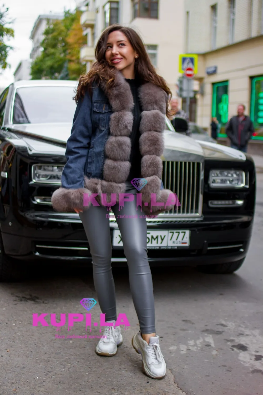 Джинсовка с капюшоном