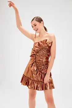 

Trendyol Bright Fabric Dress TPRSS19EL0413