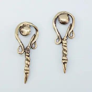 

Earrings jewelry forging (54529)