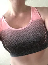 VEQKING-Sujetador deportivo, top deportivo con relleno, secado rápido, sin costuras, para yoga, correr o fitness