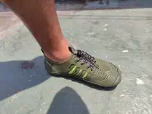 Zapatos de secado rápido para hombre y mujer, zapatillas de agua transpirables, antideslizantes, para deportes al aire libre, zapatilla de playa resistente al desgaste