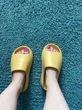 JIANBUDAN al aire libre suave cómodo zapatillas hombres mujeres baño interior zapatos de Casa EVA plano suela gruesa diapositivas sandalias de verano