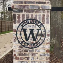 Персонализированная семейная табличка на стену, подарок на новоселье, круглая дверная вешалка, свадебный подарок, на заказ, монограмма, буква, акриловая табличка на стену