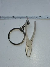 Llaveros para bolso de coche para hombre, llavero de Herramienta de combinación al aire libre, miniutilidad portátil, regla de cierre de bolsillo, llave de martillo, alicates de pala