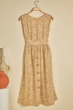 

Trendyol Belted Flower Print Detail Dress TWOSS20EL2882