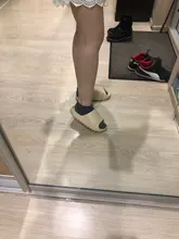 Zapatillas de verano de las mujeres de los hombres goma Eva para interiores 2021 Cool Fondo suave sandalias tendencia diapositivas Unisex chinelas zapatos para la playa casa 36-45