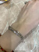 Pulsera hueca de corazón para mujer, brazalete de marca de Color plata, regalo de San Valentín a la moda, joyería al por mayor, nuevo