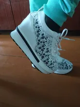 Zapatillas de deporte con encaje transpirable y plataforma para mujer, zapatos deportivos, informales, cómodos y transpirables para verano, novedad de 2020, gran oferta