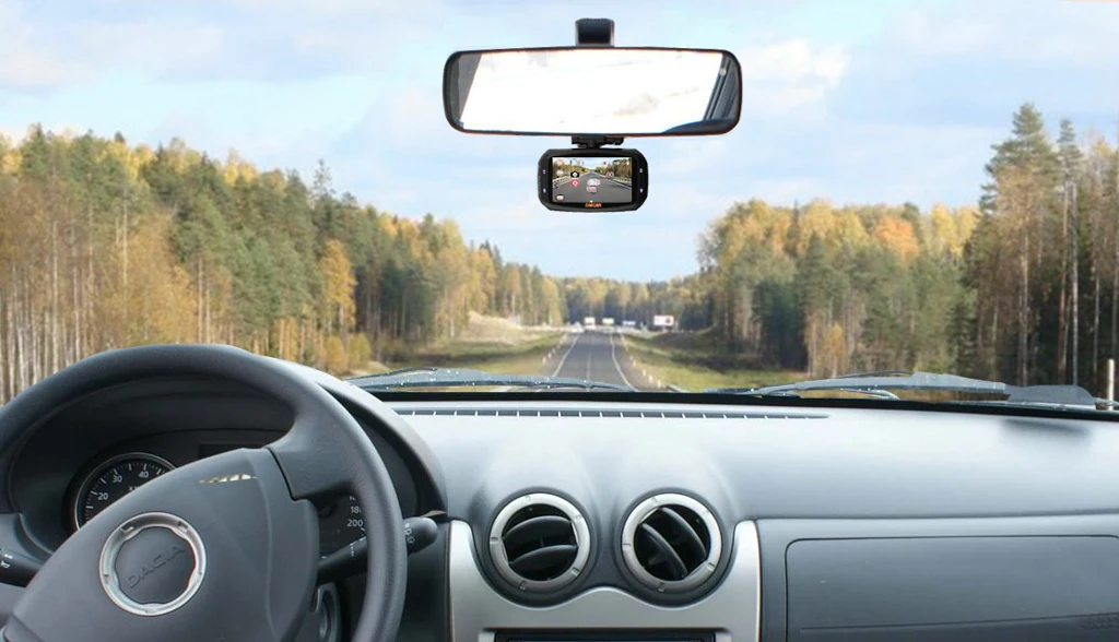 Автомобильный видеорегистратор CARCAM Q7 стал еще лучше, сохранив все то, за что его любили автомобилисты.