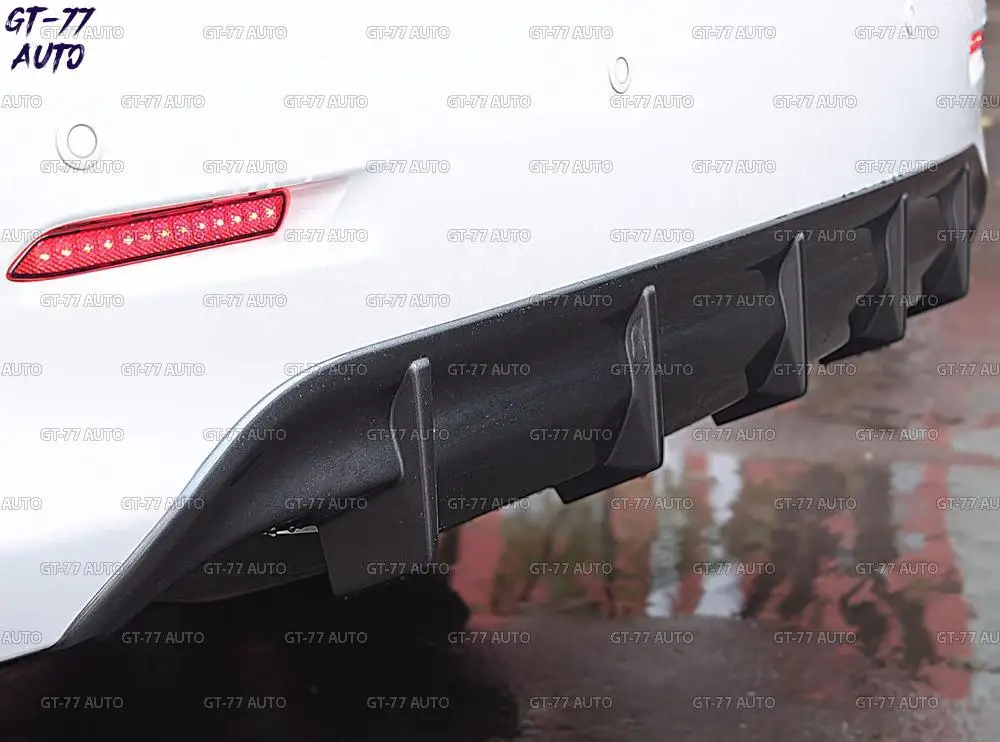 Декоративная накладка заднего бампера для Toyota Camry XV50 2011- диффузор на бампер внешний материал АБС-пластик