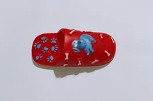 Zapatilla de mascota forma Squeaky juguetes perro juguetes con sonido de perro de perrito jugar Squeaker juguete para suministros para perros mascota