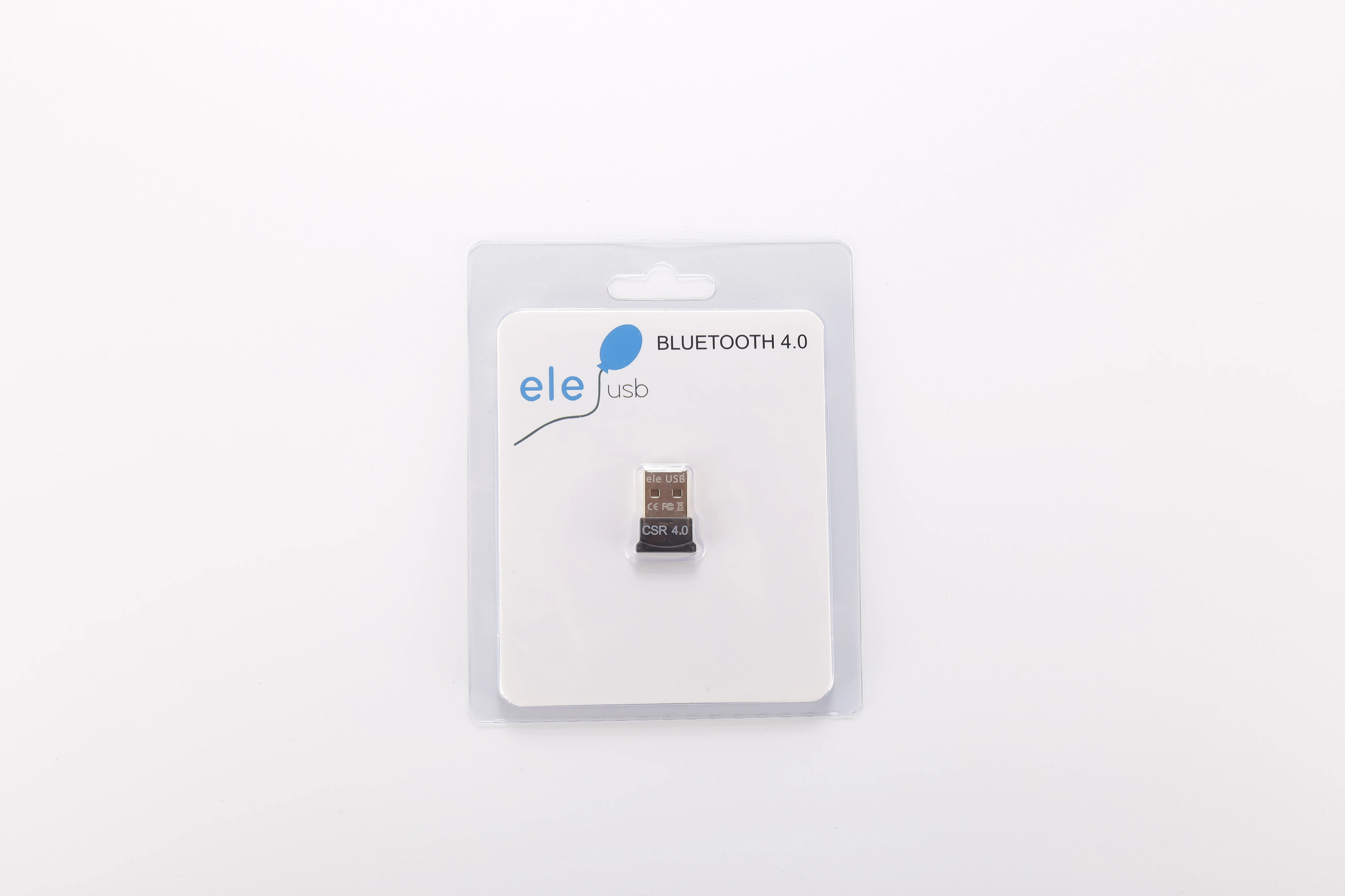 Включающим в себя гарнитуру блютус и флеш-накопитель USB 4,0