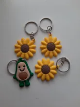 Llavero con colgante de dibujos animados para niños, figura de acción, Soporte para Llavero, regalo para niños, baratijas, cubierta de llave, accesorio de joyería, 1 Uds.