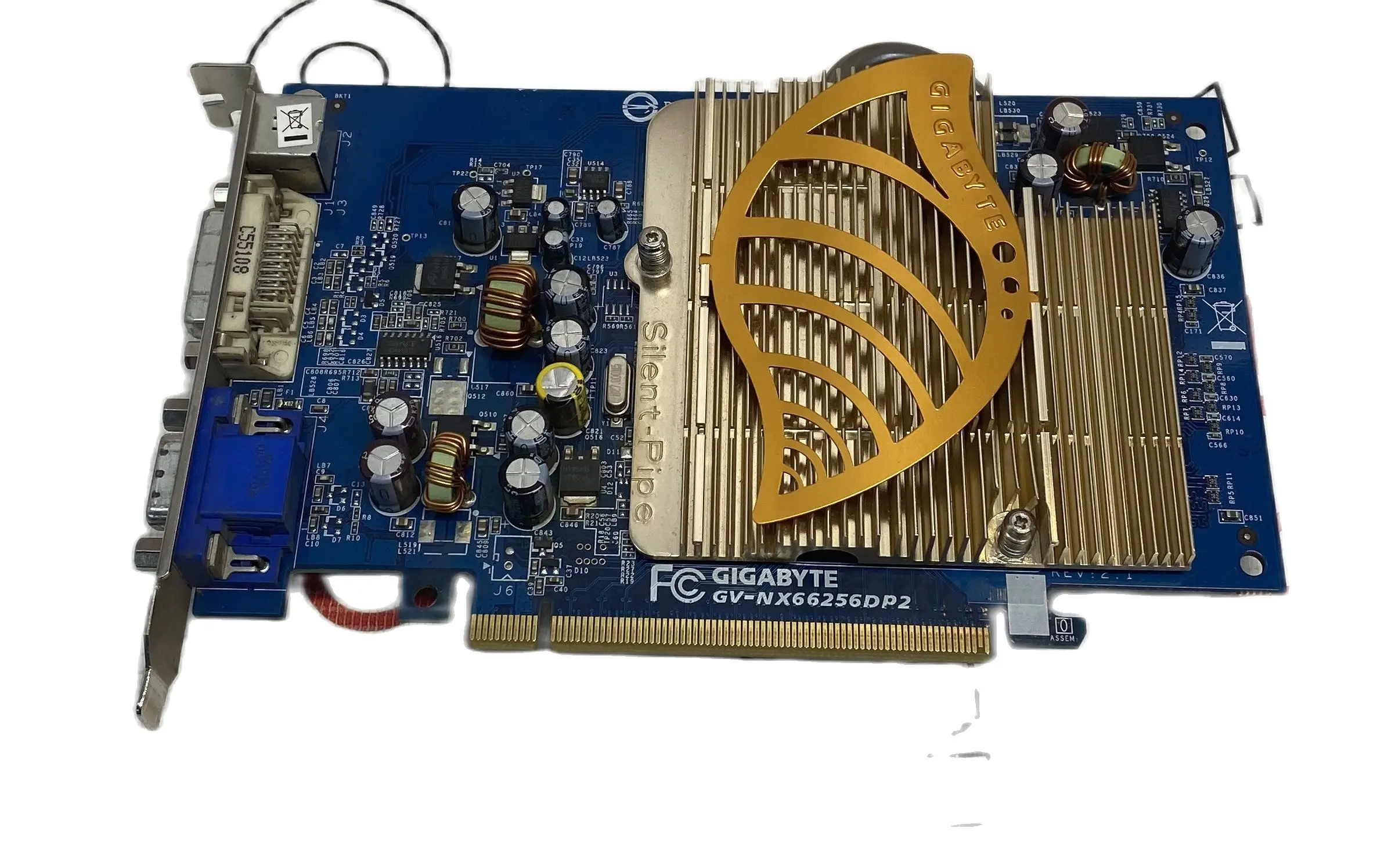 Видеокарта GIGABYTE GeForce 6600 gv-nx66256dp2 300Mhz PCI-E 256Mb 600Mhz 128 bit DVI TV | Компьютеры и офис