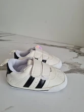 Zapatos de cuna de piel sintética para bebé recién nacido, zapatillas de deporte para niño y niña