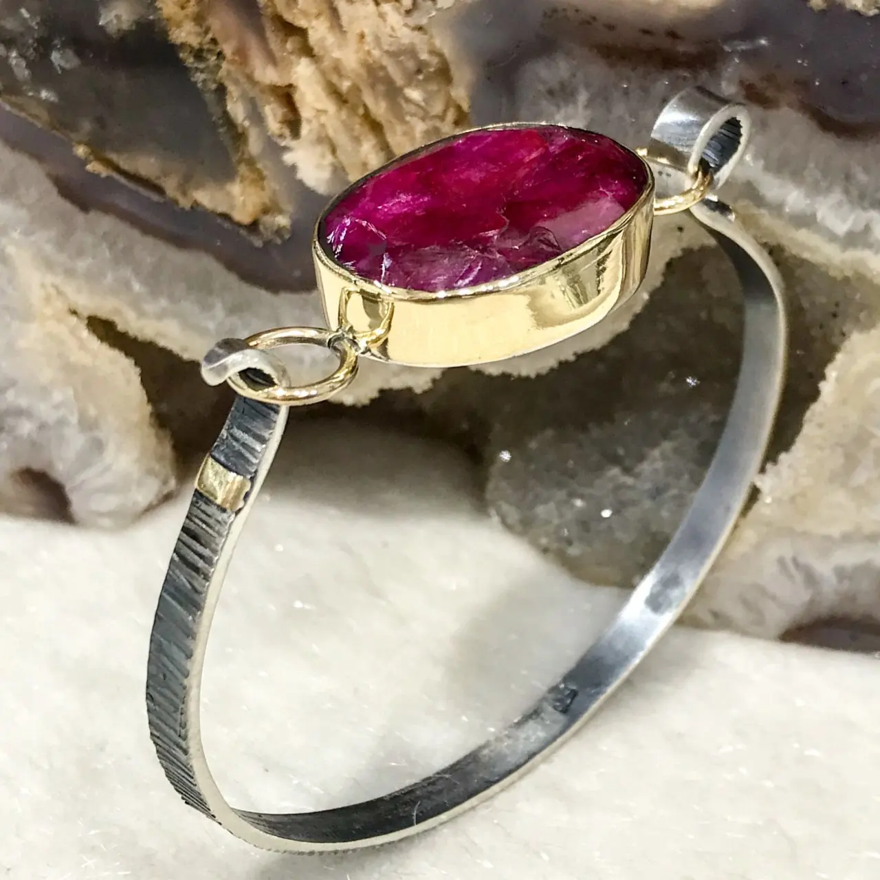 

Ruby Has Natural Stone Authentic Clamp Lady Silver Bracelet Bangle