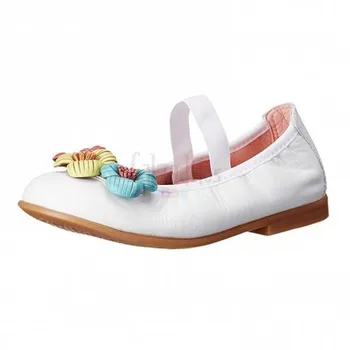 

Leather ballet pumps with flowers on the instep, Pablosky Girls