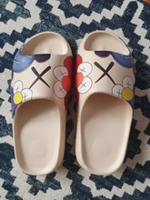 Zapatillas de verano de las mujeres de los hombres goma Eva para interiores 2021 Cool Fondo suave sandalias tendencia diapositivas Unisex chinelas zapatos para la playa casa 36-45