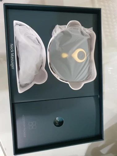 Отзыв о товаре Массажер для шеи OKACHI GLIYA, 2021 г., для массажа лица, разглаживания и удаления морщин, вибрация, холодный и горячий компресс, светодиодная подсветка, EMS терапия от пользователя S***K