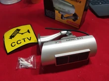 Cámara simulada de energía Solar para seguridad, videocámara falsa impermeable para interior y exterior, luz LED tipo bala, Monitor cámara de vigilancia CCTV