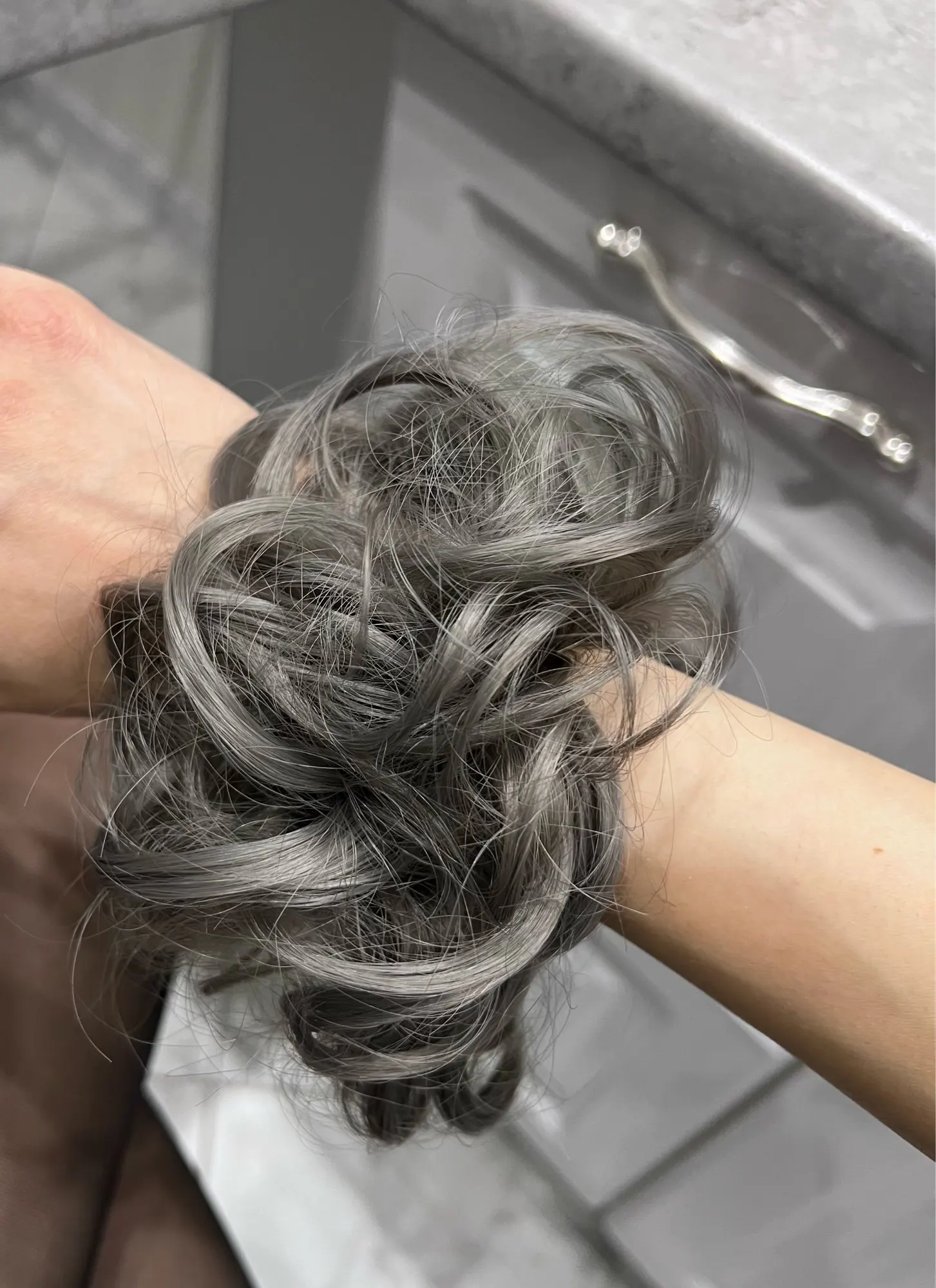 Syntetisk rörigt hårbulle Chignon Scrunchies Falska hårband Fläta Elastisk hårstrå Svans för kvinnor Syntetisk inpackning Lockig hästsvans