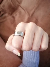 Anillo de titanio de acero inoxidable de Anime Attack on Titan para hombres y mujeres, anillos de dedo Shingeki no Kyojin con alas de la libertad
