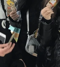 Bolso cruzado transparente de PVC para mujer, bandolera de hombro, bolso de teléfono pequeño de gelatina con tarjetero y solapa de correas anchas