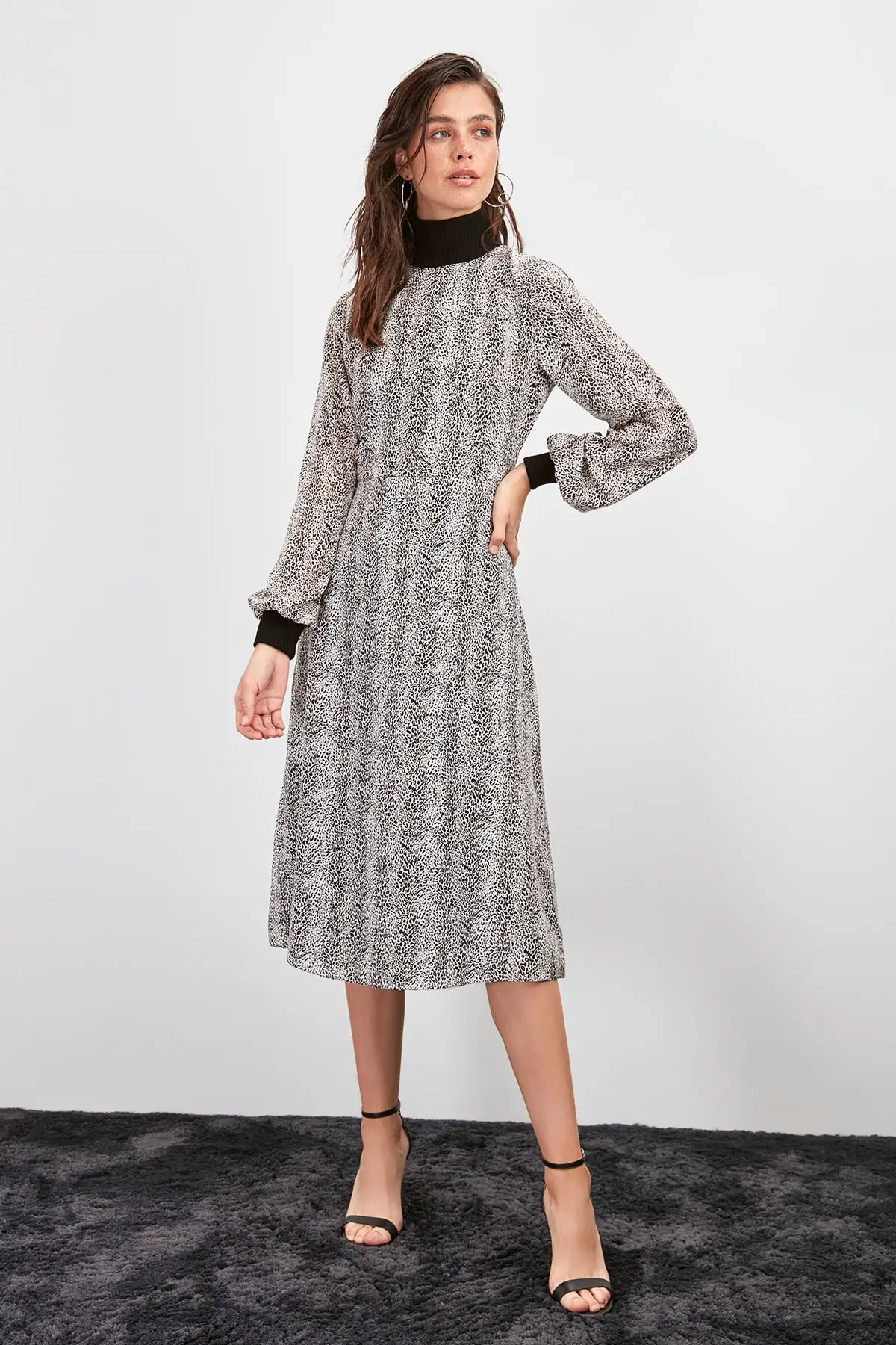 

Trendyol Patterned Dress TWOAW20EL1935