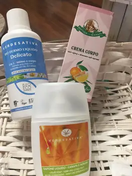 

KIT CLEANSERS BODY-HANDS + BODY CREAM--100 % NATURAL
