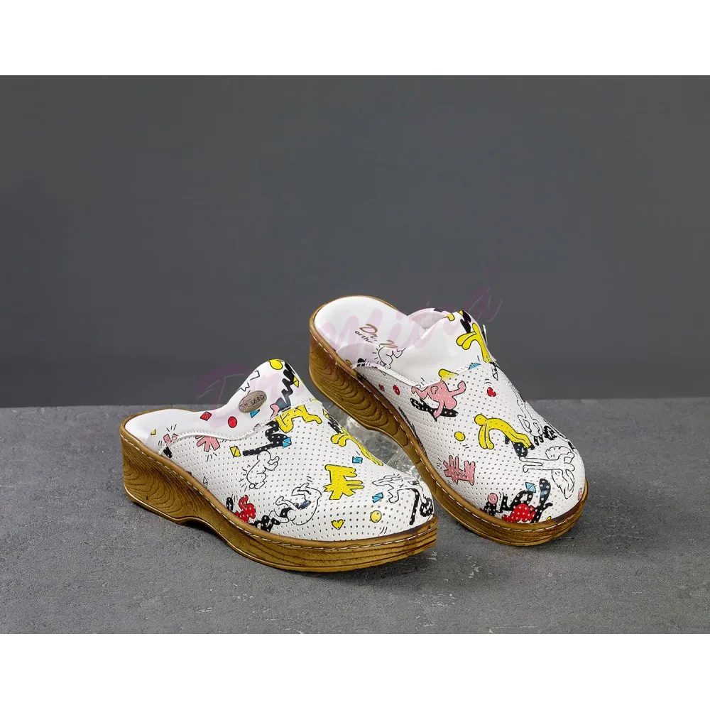 2021 New Ortopedico Sabo Women Nurse Doctor Dentista Chef Lavoratori Pantofole Casual Eva Laboratory Quality Soft Comfort Hot Zoccoli