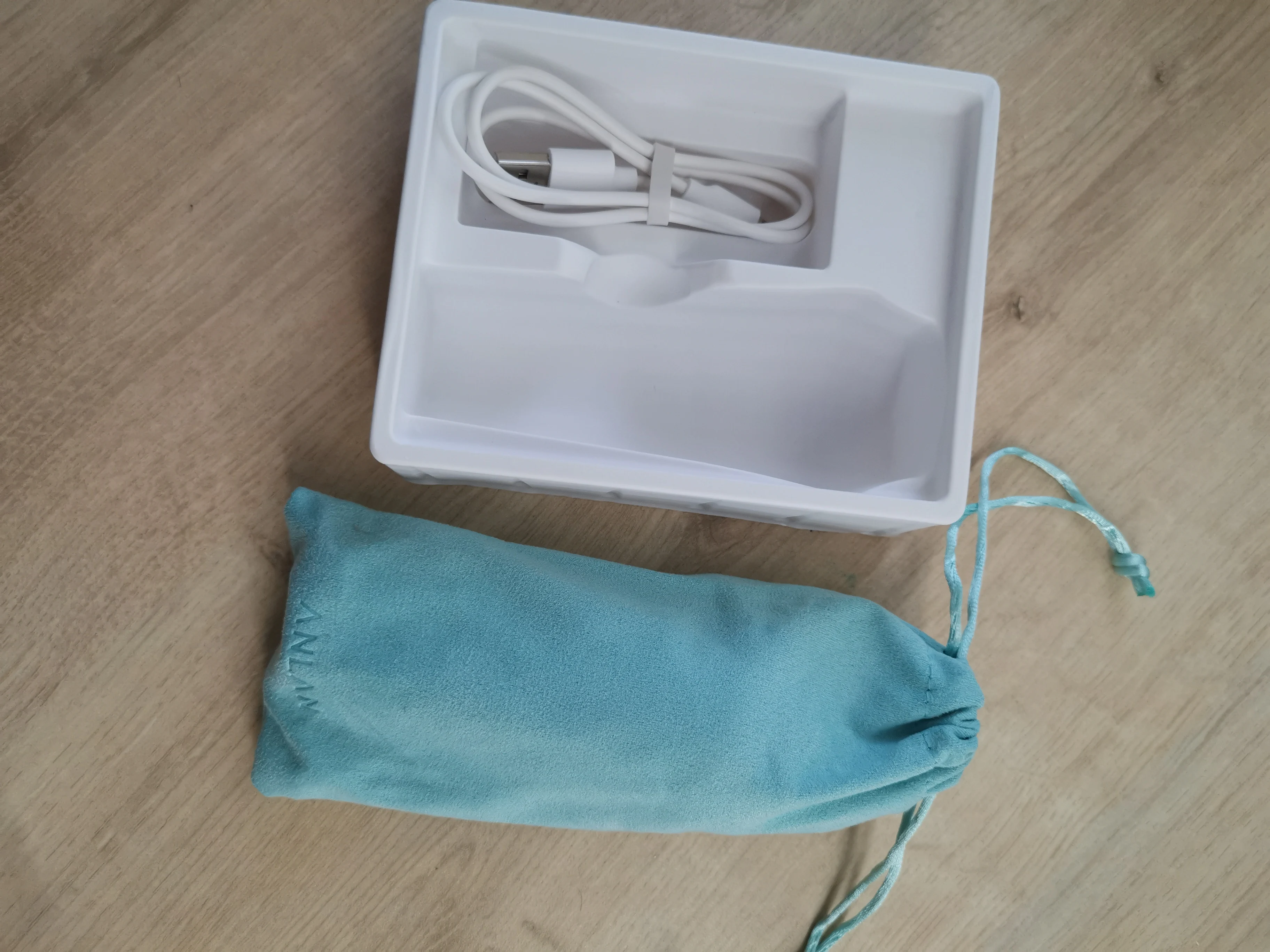 Отзыв о товаре ANLAN rf лифтинг аппарат массажер для лица микротоки для лица рф лифтинг аппарат RF Устройство для красоты RF лифтинг для лица радиочастотная мезотерапия для лица омоложение кожи лифтинг укрепляющее удаление морщин от пользователя J***j