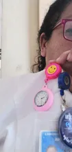 Reloj de bolsillo con cara sonriente para enfermera, cronógrafo de cuarzo, creativo, de acero inoxidable, cuerda retráctil, colorido