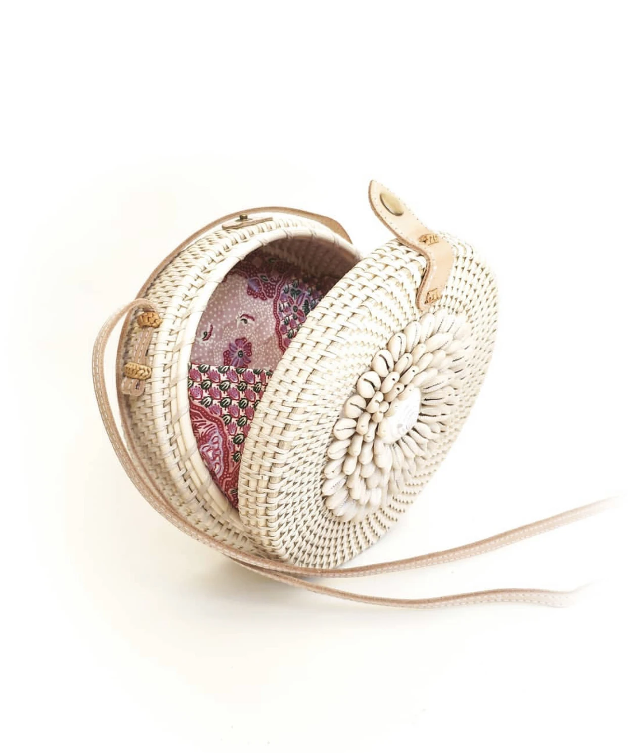 2021 Round Straw Bags Women Summer Rattan Bag Handmade Woven Beach Cross Body Circle Bohemia Handbag Bali Lowest price |
