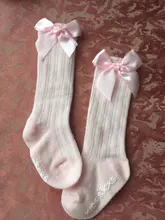 Calcetines antideslizantes de algodón para bebés, calcetín largo transpirable con pajarita de dibujos animados para primavera y otoño, 0-4 años